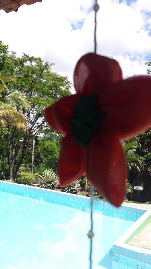 Pousada Vila Cintra ปิเรนนอโปลิส ภายนอก รูปภาพ